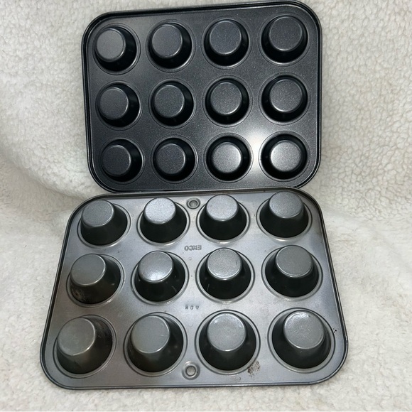 2 Mini cupcake pans with 200 paper liners Ekco & no brand pan 10" x 7.75" used - Picture 11 of 12